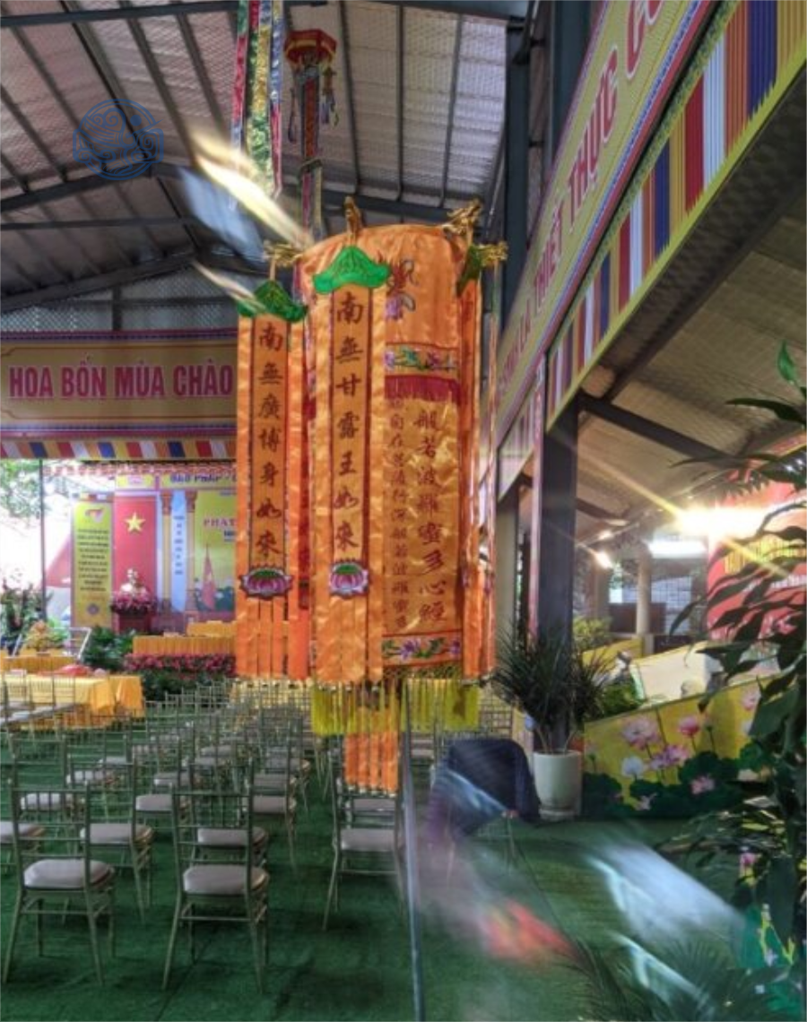 Lọng thêu Bát nhã tâm kinh - Ảnh 2