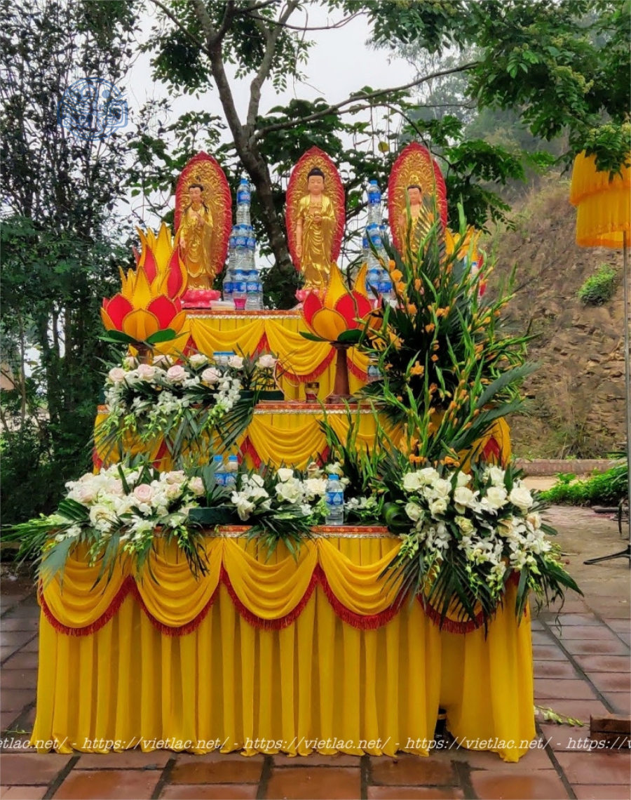 Bàn tam cấp kích thước 1m55 chất liệu inox - Ảnh 5